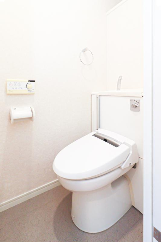サヴォイテンジンクォーターのトイレ|同建物別部屋参考写真