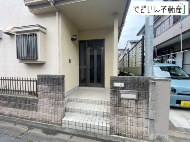 【玄関】 | 東松山市松山　中古住宅   | 現地(2026年9月撮影)