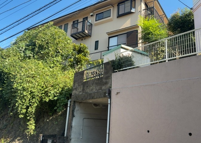 【構造・工法・仕様】 | 「構造」は建物を支える骨組みで、「工法」は構造を組み立てる方法をいい、構造や工法によって建物のデザインや強度、断熱性などに違いがあります。