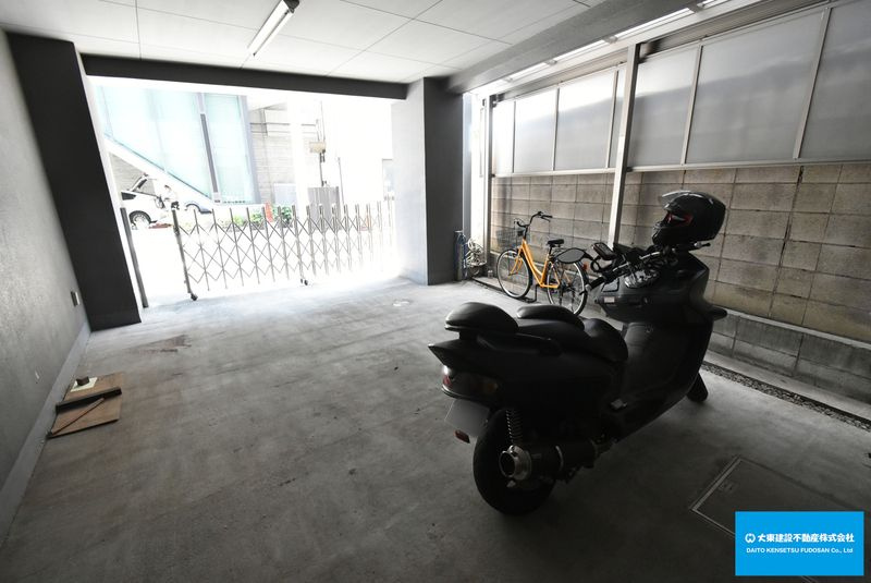 ディアニス三軒茶屋の駐車場|駐車場があるので、車を買う予定の方も安心です