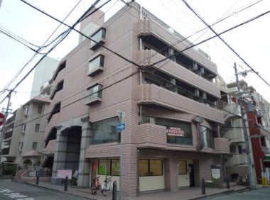 ドゥヴェル甲南の外観