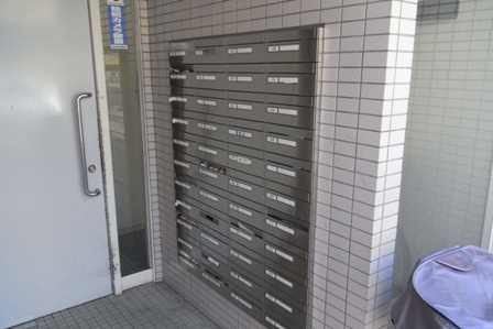 神戸市東灘区本山中町４丁目の賃貸マンションのエントランス