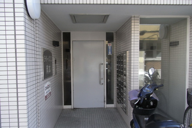 神戸市東灘区本山中町４丁目の賃貸マンションのロビー