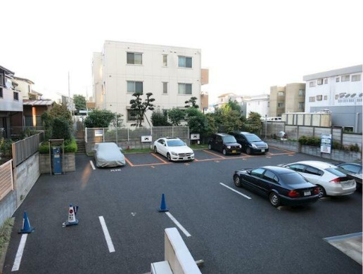アールグレイスヒルの駐車場