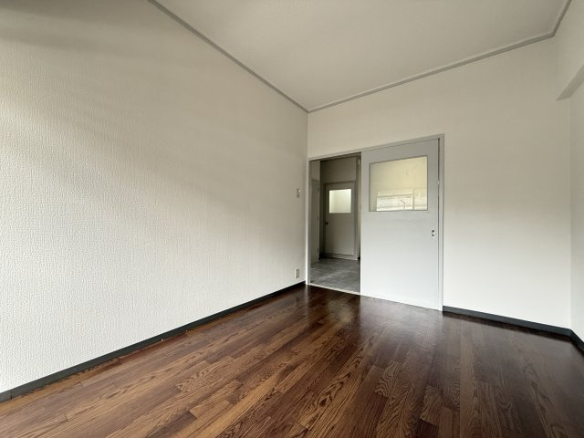 エメラルド長居の寝室