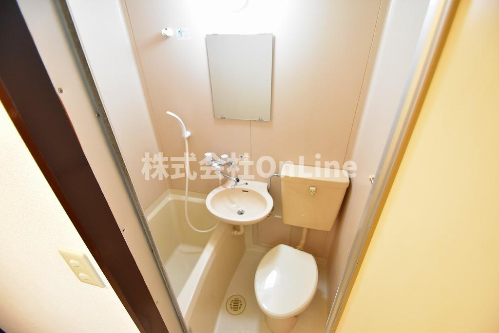 ライラックレインボー北木の本のトイレ