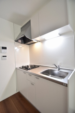Ｓｈａｍｂｒｅ古市B棟のキッチン|※写真は別部屋の物です。