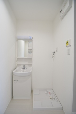 Ｓｈａｍｂｒｅ古市B棟の洗面所|※写真は別部屋の物です。