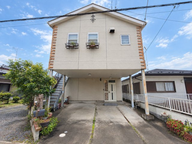 【外観】 | 深谷市稲荷町北　中古戸建 | ※掲載写真は一部AI画像加工により、家具・家財等を削除しております。現況と異なる場合は現況を優先とします。
