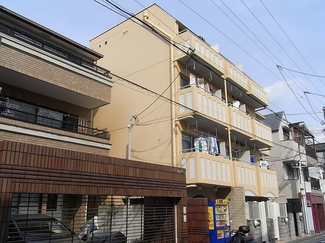 ル・パレ本山中の外観