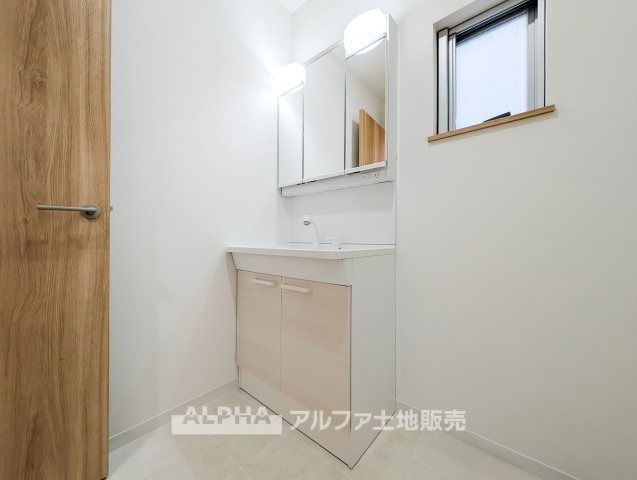 あきる野市野辺　中古住宅の独立洗面台|【Fresh Morning】◆新品交換予定の洗面台◆毎朝の身支度や帰宅後の手洗いに欠かせない洗面スペース。新しくなる設備で、気持ちのよい一日をスタートできます。