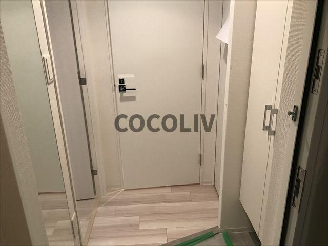 セレニテ神戸元町クレアの玄関