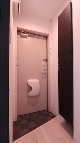 ジーメゾン塩屋の玄関