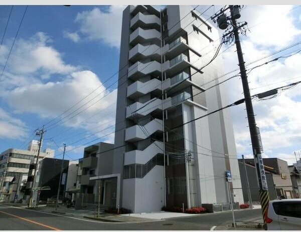 グリーンコート中島の外観