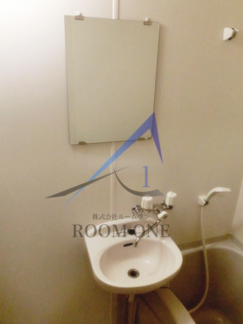 外苑フラットの洗面所|洗面台です。