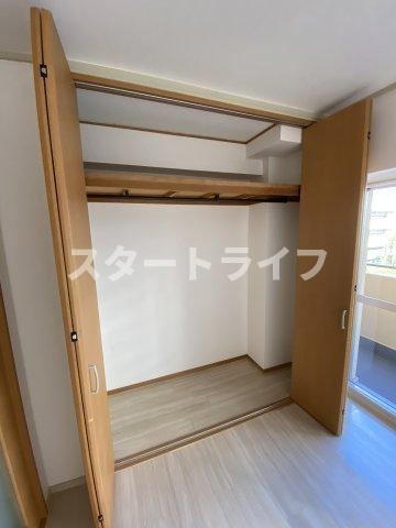 大阪市淀川区三国本町２丁目の賃貸マンションの収納