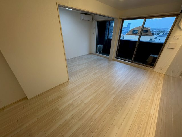 【居間・リビング】 | プレジオ東三国