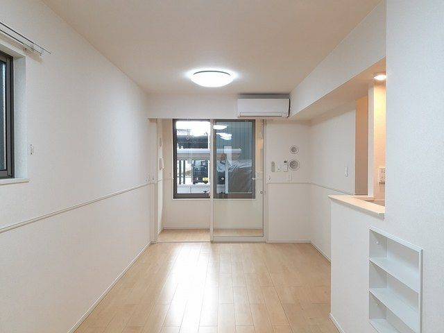 ルクール華の居間・リビング