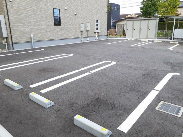 セトル　ヒバリⅡの駐車場