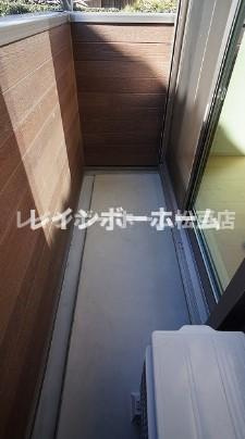 フローレンス松戸のバルコニー|外からの目が気にならないバルコニーで洗濯物が干せます