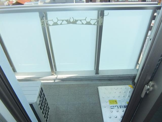エルザビル名古屋駅前のバルコニー