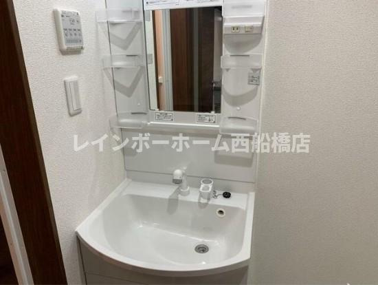フローリッシュ津田沼Ⅲの洗面所