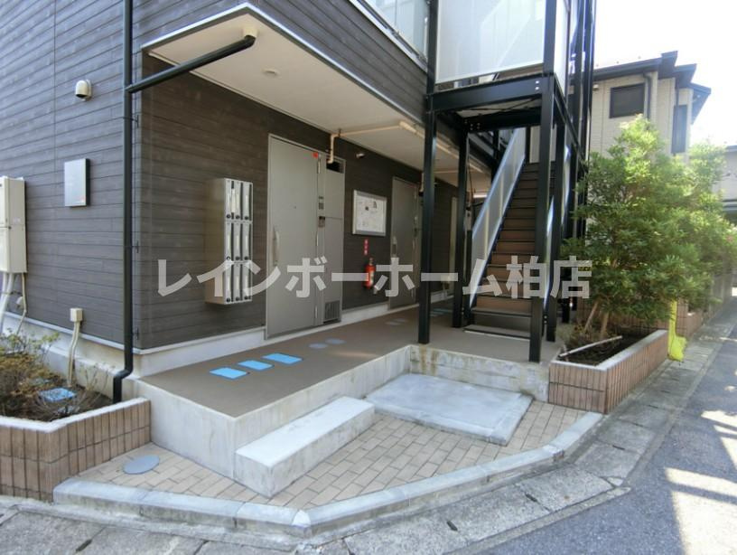 【仲介手数料：50％OFF】対象物件！のエントランス|毎日通るエントランスはこのようになっています