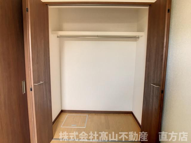 直方市大字頓野のアパートの収納