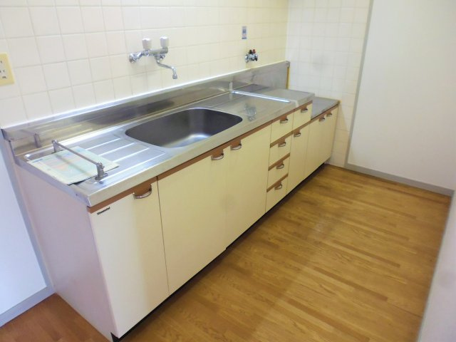 プレジオ王塚台のキッチン