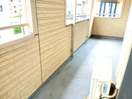 比企郡滑川町月の輪3丁目　中古戸建のバルコニー