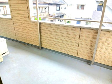 比企郡滑川町月の輪3丁目　中古戸建のバルコニー