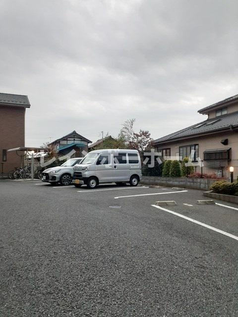 プロムナード　の駐車場
