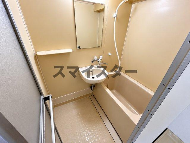 千葉市花見川区南花園２丁目の賃貸マンションの浴室