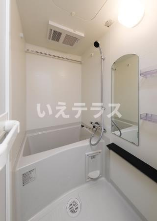エスライズ神戸三宮山手通弐番館の浴室