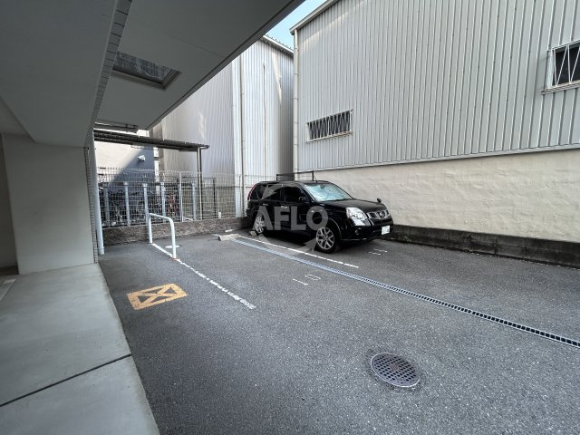 エスフォート江坂フィオーレの駐車場|S-FORT江坂Fiore　駐車場