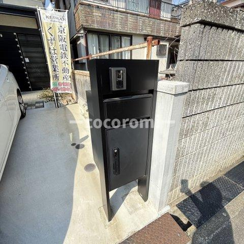 招提南町車庫2台貸家のその他