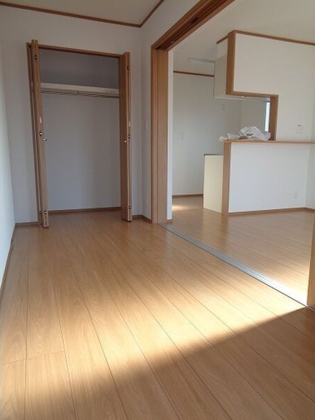 weal B棟の洋室