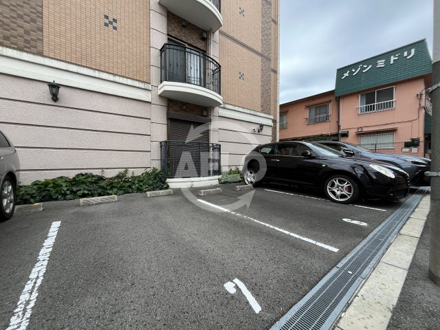 Luxe新大阪EAST Iの駐車場|Luxe新大阪EAST I　駐車場