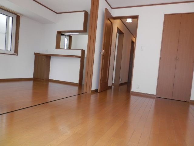 【内装】 | ヴィラトリアノン | 参考・別室です