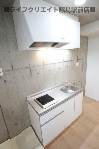 Arbre玉川町Aのキッチン|■キッチンパネルの色はフロアにより異なる場合がございます■