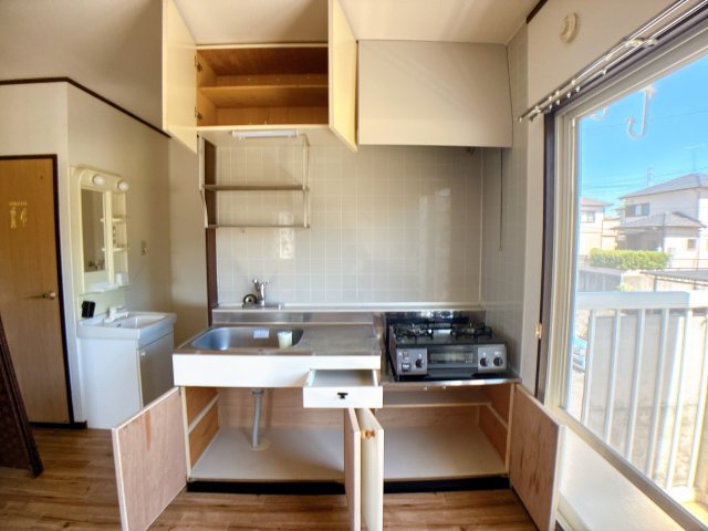 サンビレッジ美浜ⅡCのキッチン|別部屋同間取りのお写真となります。参考にご覧くださいませ。