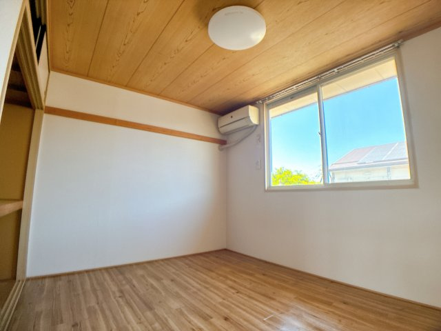 サンビレッジ美浜ⅡCの洋室|別部屋同間取りのお写真となります。参考にご覧くださいませ。