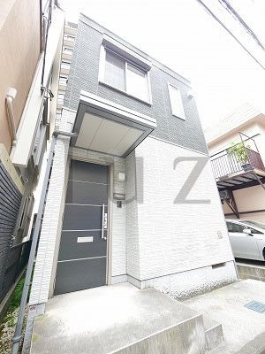 横浜市神奈川区西神奈川１丁目の一戸建て