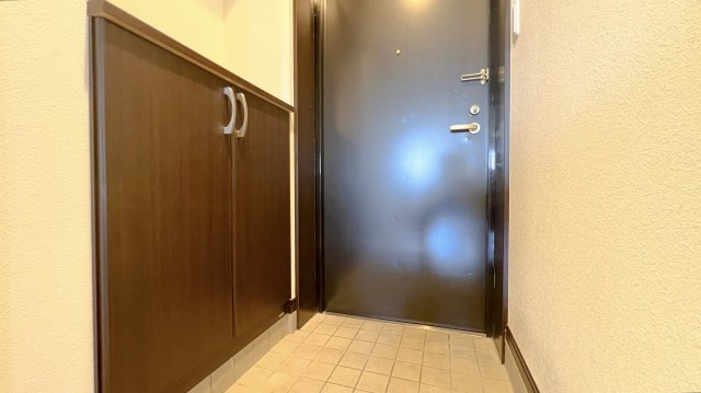 ジュエルモンテ．レーゼの玄関