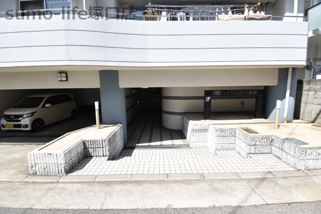 市隆ハイツ立花2番館のエントランス