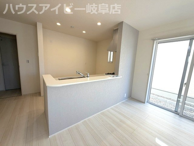 岐阜市東鶉新築建売全5棟！コンパクトサイズの3LDK！価格もお買い求めやすく♪リビングエアコン付き！のキッチン|岐阜市東鶉新築建売全5棟！コンパクトサイズの3LDK！価格もお買い求めやすくなってます♪リビングエアコン付き！