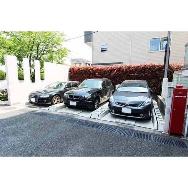 ＨＦ碑文谷レジデンスの駐車場|駐車場完備です