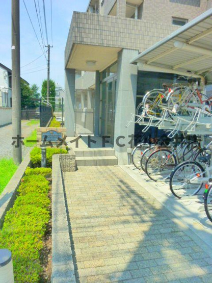 【エントランス】 | ディスパシオ　アビタシオン