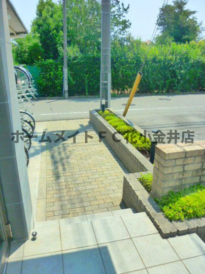 【エントランス】 | ディスパシオ　アビタシオン