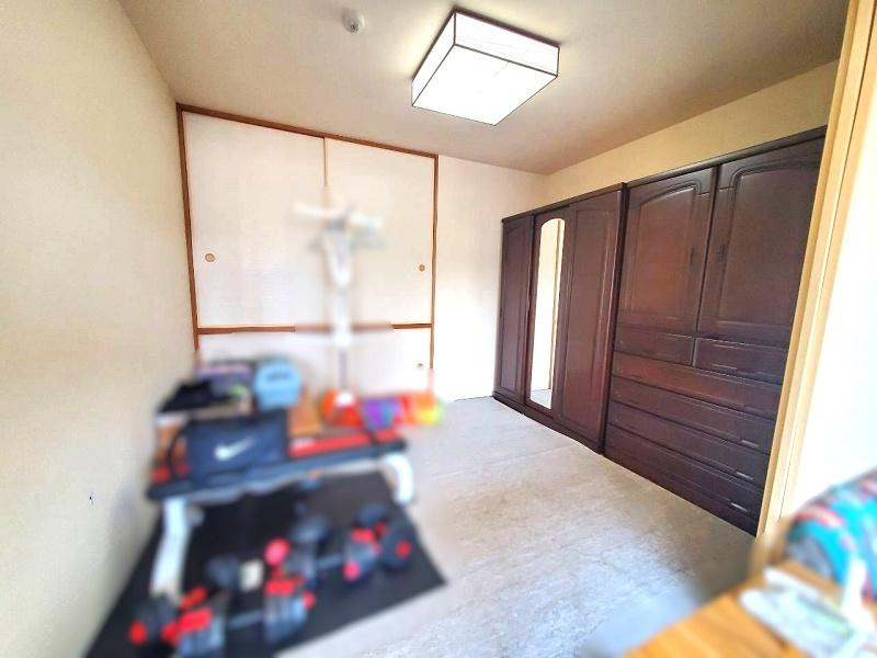 サーパス青柳町の洋室